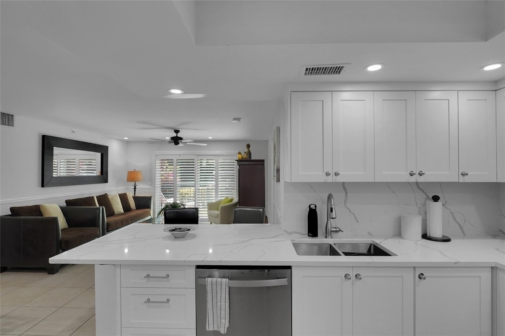 2125 Se 10 Avenue - Photo 9