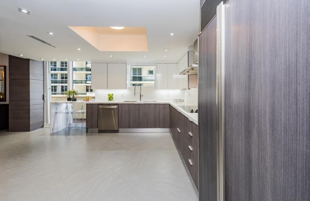 9595 Collins Avenue - Photo 16