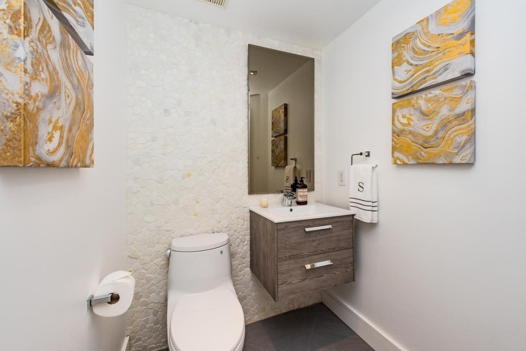 9595 Collins Avenue - Photo 22