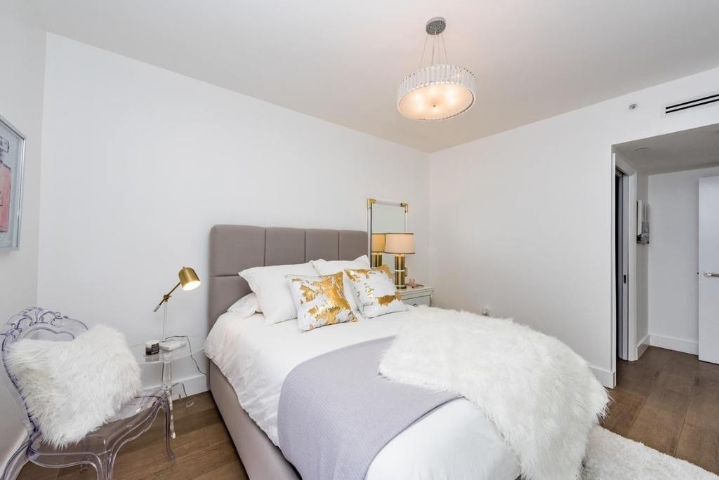9595 Collins Avenue - Photo 36