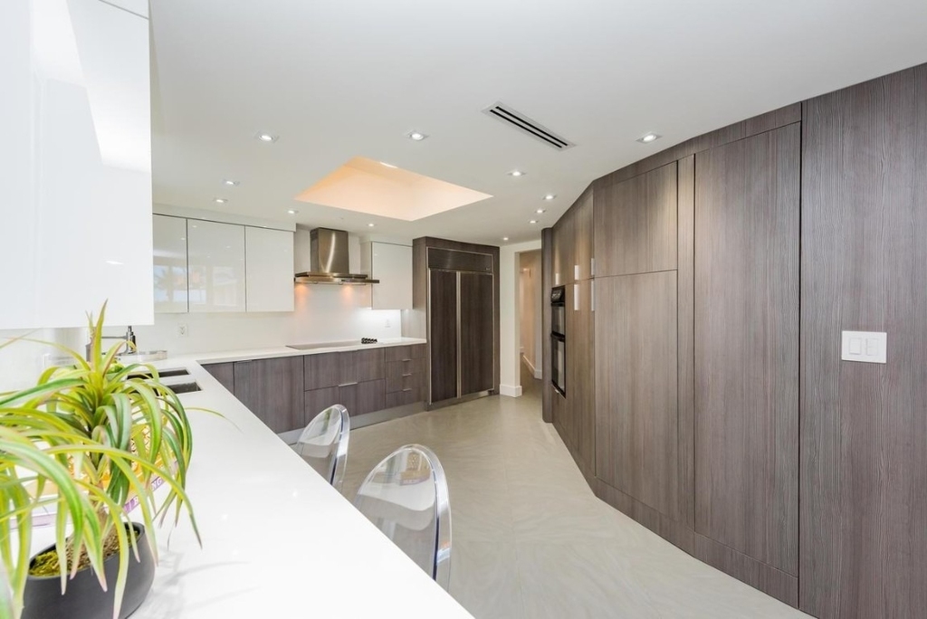 9595 Collins Avenue - Photo 14