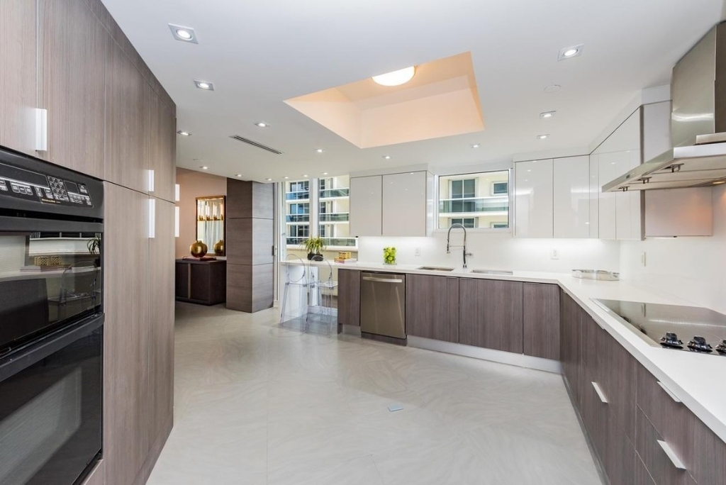 9595 Collins Avenue - Photo 17