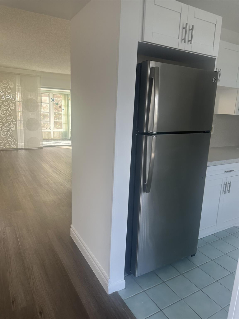 5860 Nw 64th Avenue - Photo 6