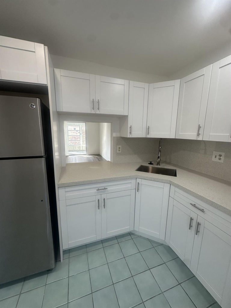 5860 Nw 64th Avenue - Photo 5