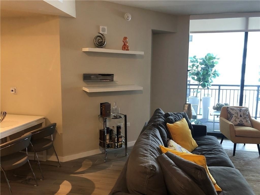 999 Sw 1st Avenue - Photo 6