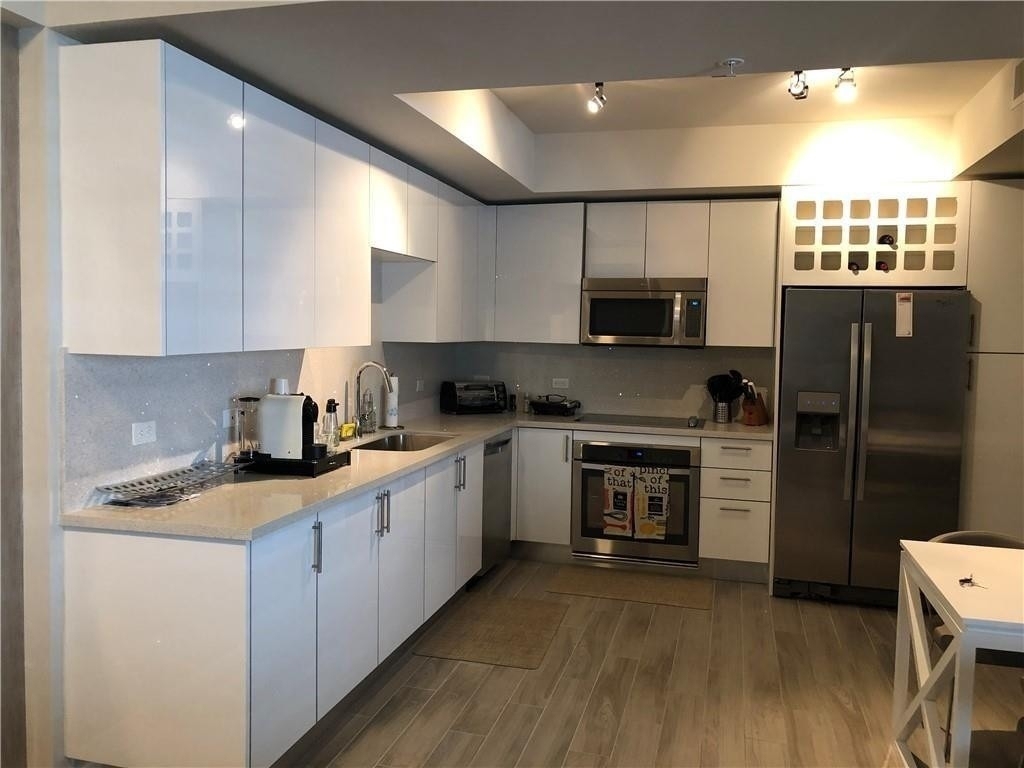 999 Sw 1st Avenue - Photo 3