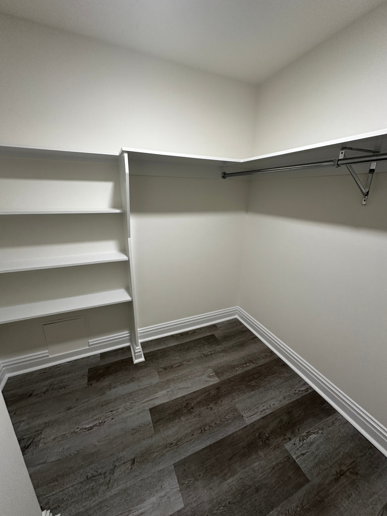West 34th Street - Photo 7