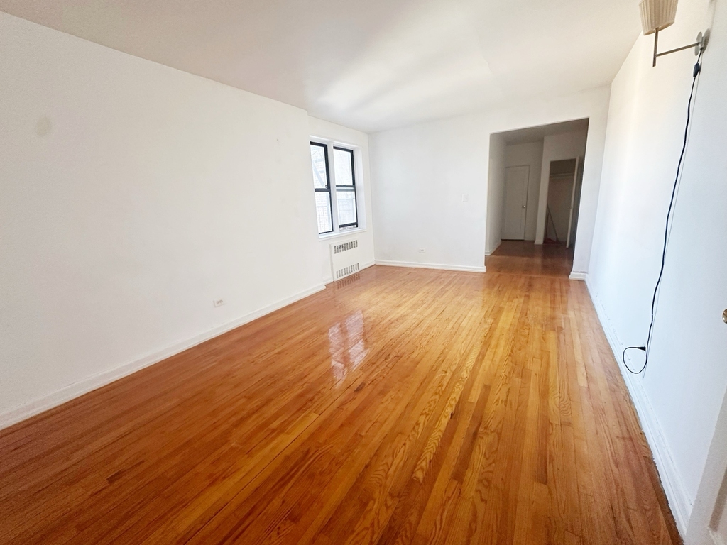 75th street and 37th Avenue - Photo 1