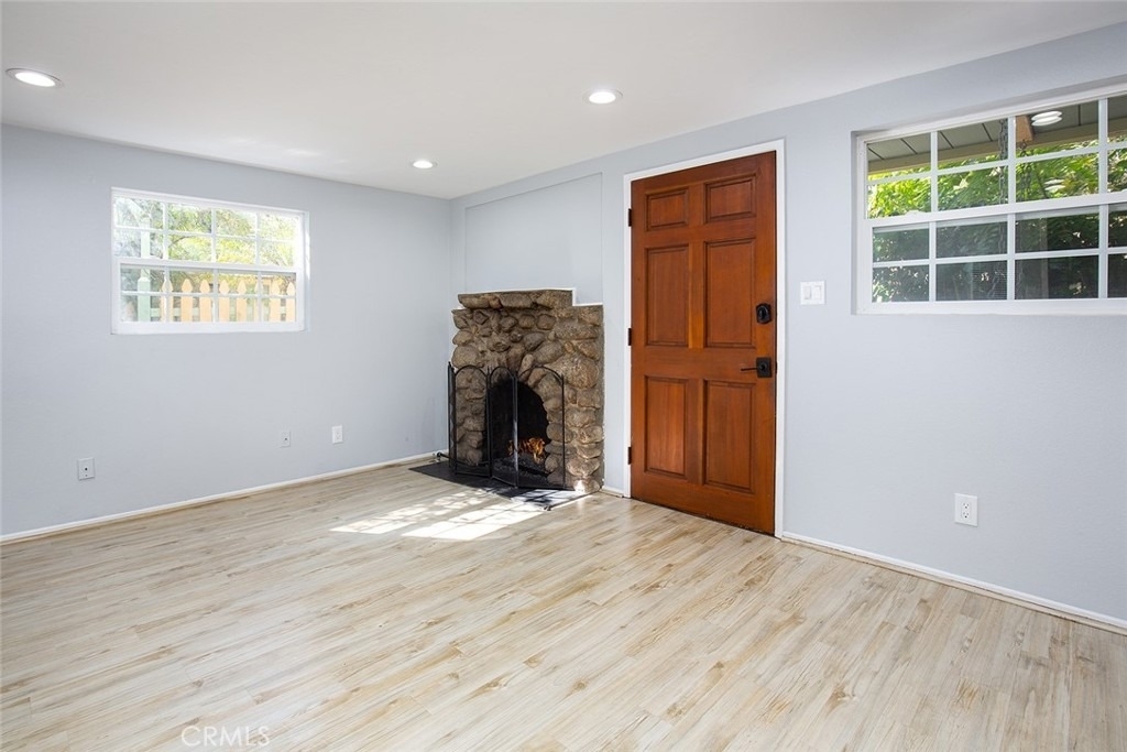 487 Sturtevant Drive - Photo 2