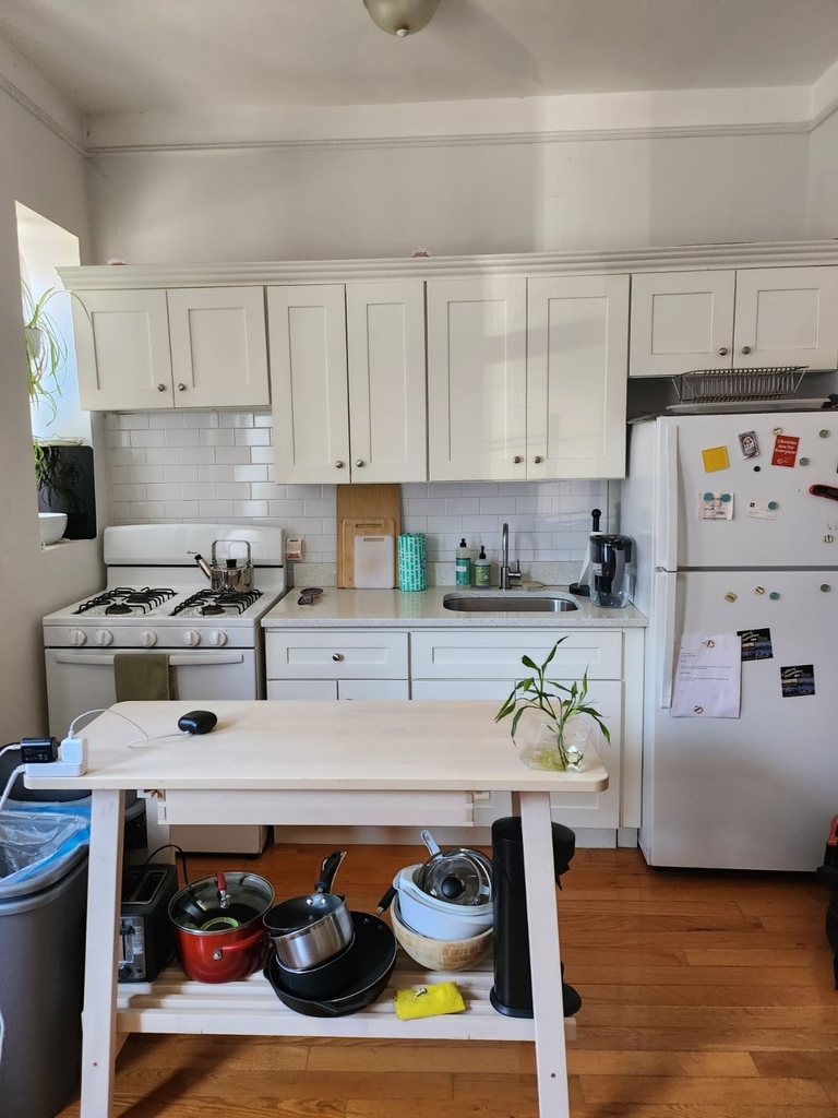 199 Kingston Avenue - Photo 2