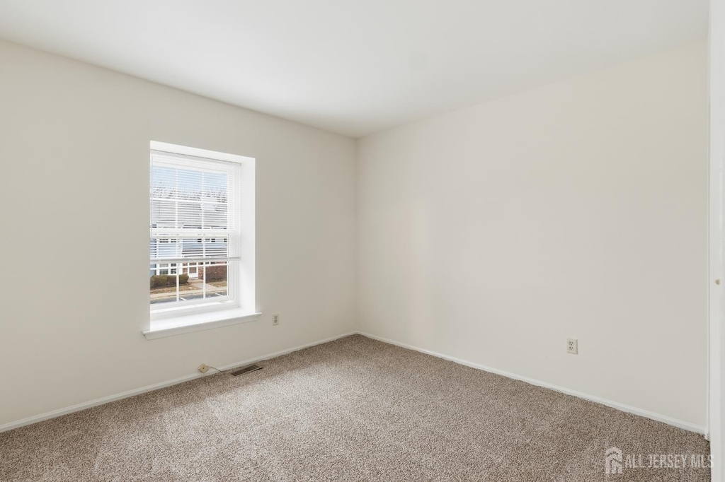 374 Aldeburgh Avenue - Photo 2