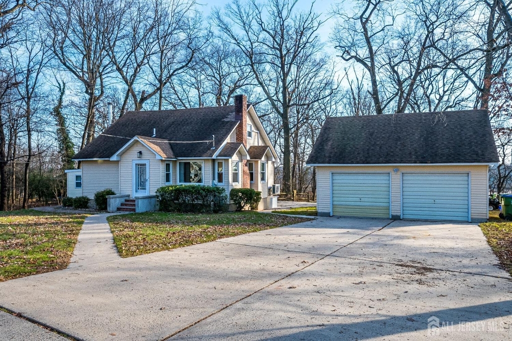 92 Coleman Street - Photo 0