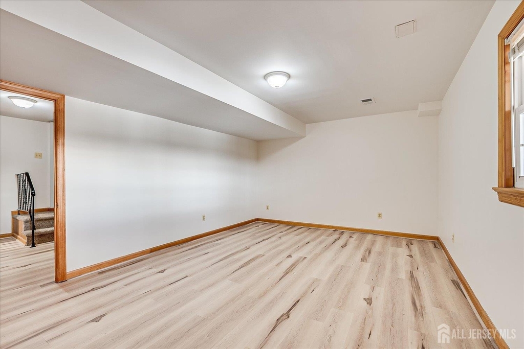 23 Cardownie Street - Photo 26