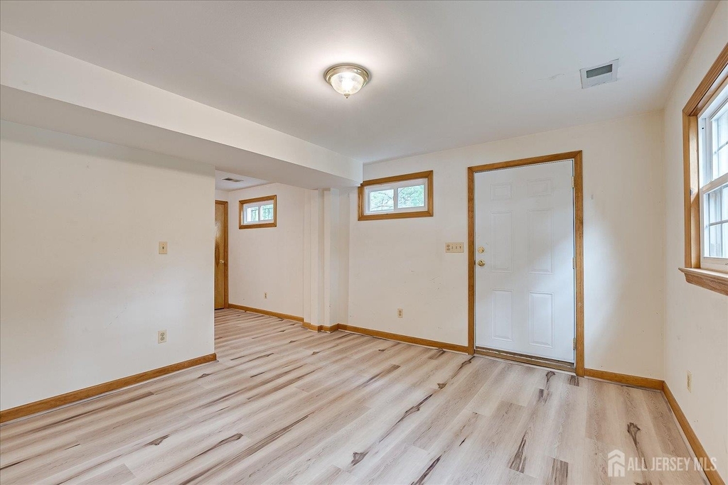 23 Cardownie Street - Photo 55
