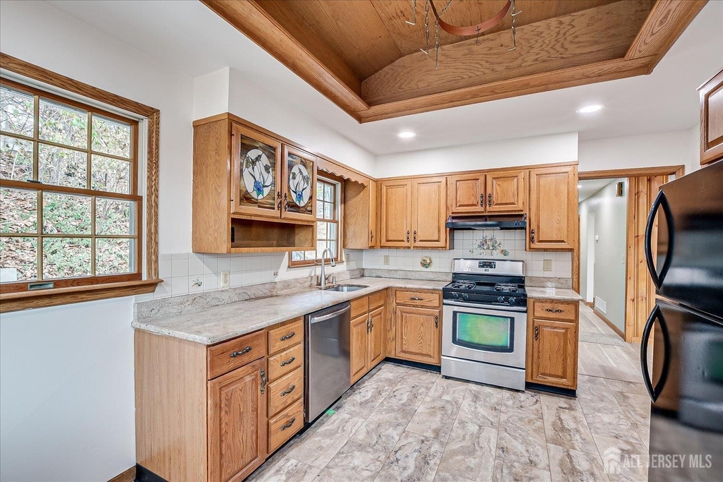23 Cardownie Street - Photo 15