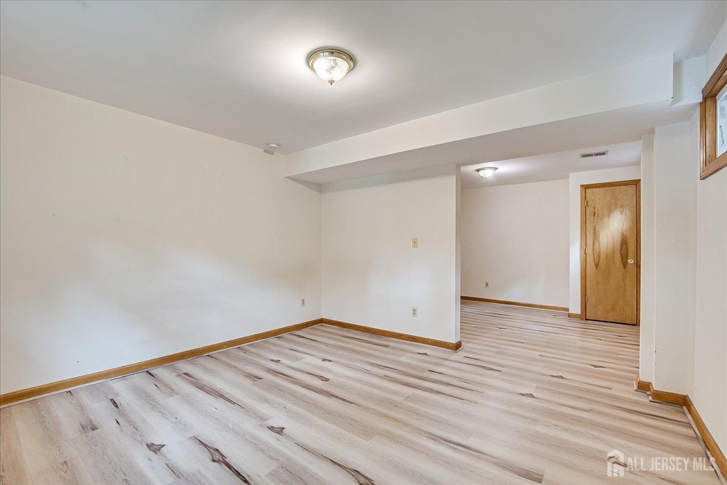 23 Cardownie Street - Photo 56