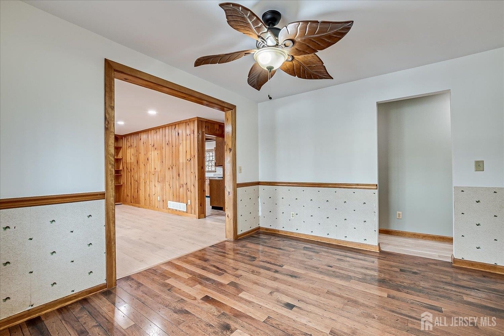 23 Cardownie Street - Photo 11