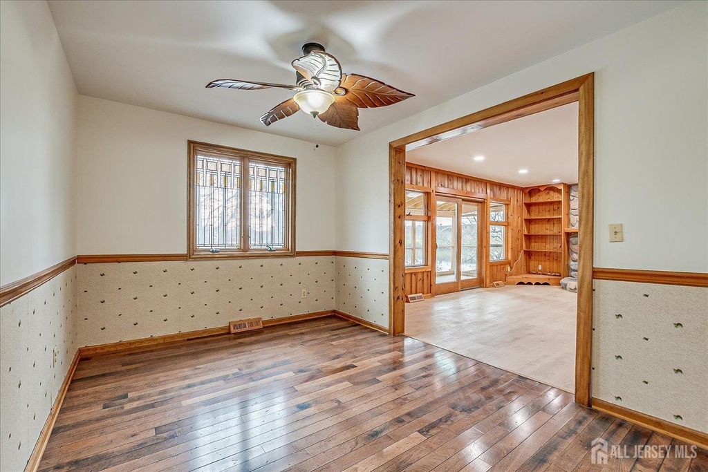 23 Cardownie Street - Photo 10