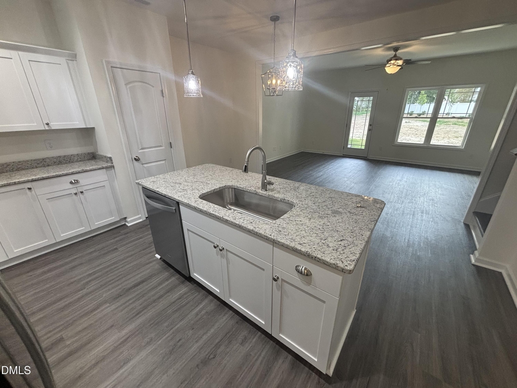 608 S Blackmon Street - Photo 1
