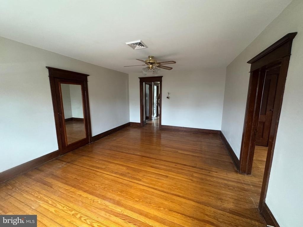 307 Edgewood Avenue - Photo 3