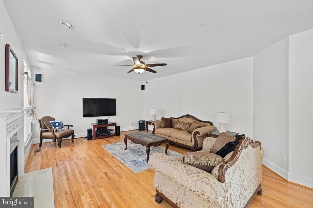8008 Dorado Terrace - Photo 16