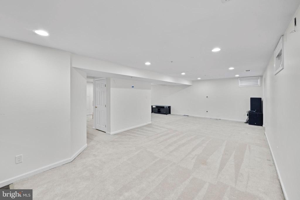 8008 Dorado Terrace - Photo 46
