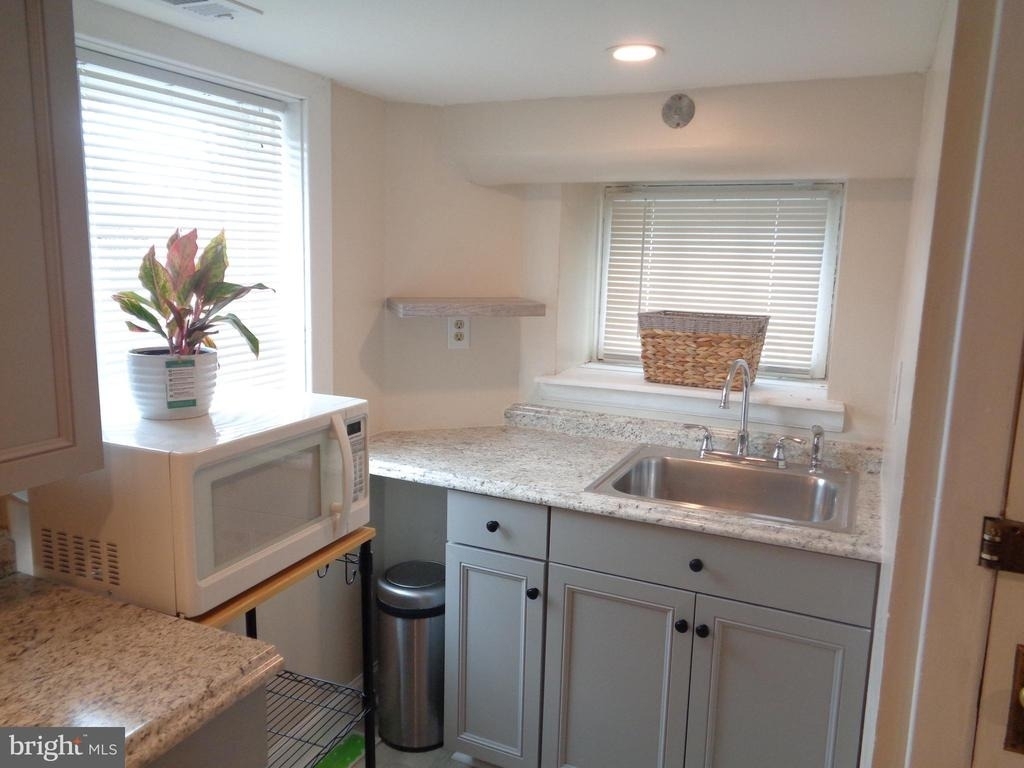 2800 Linwood Avenue - Photo 4