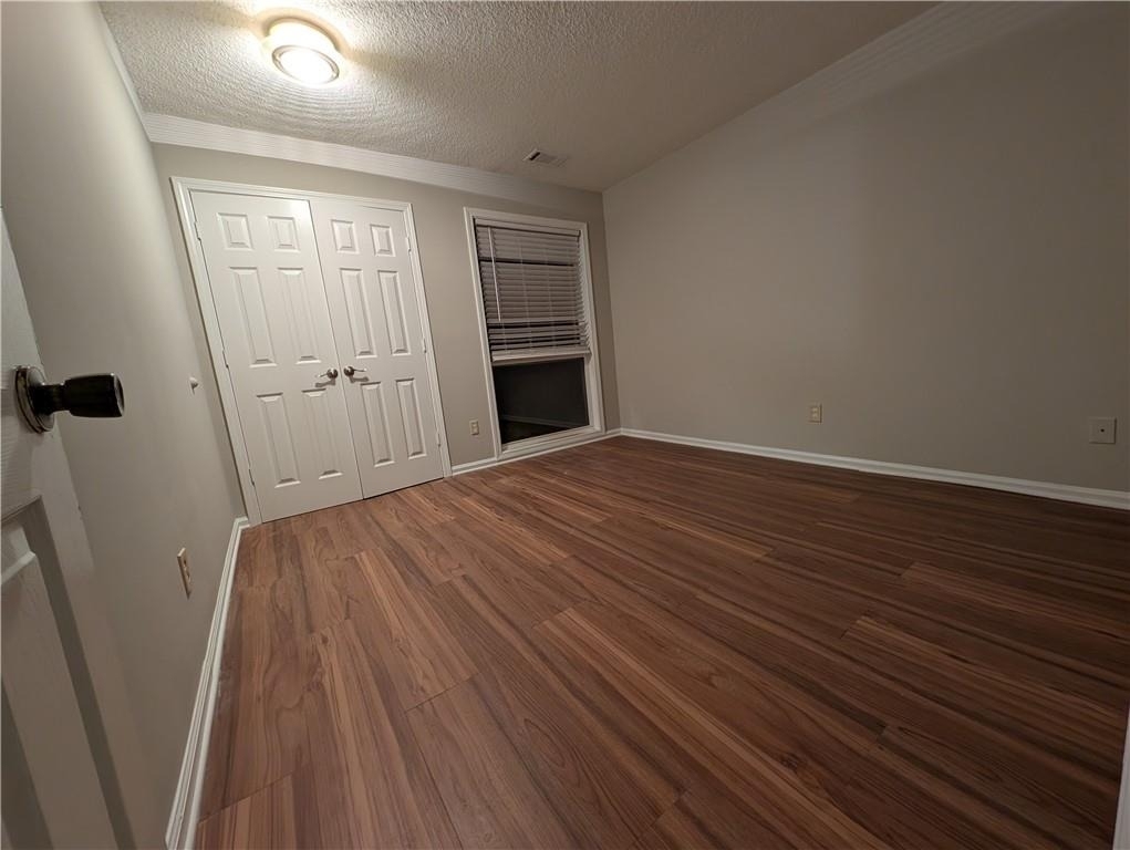 5582 Estates Court - Photo 7