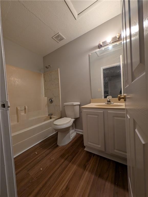 5582 Estates Court - Photo 1