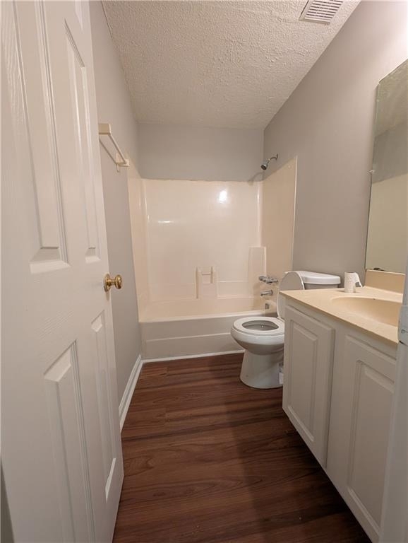 5582 Estates Court - Photo 6