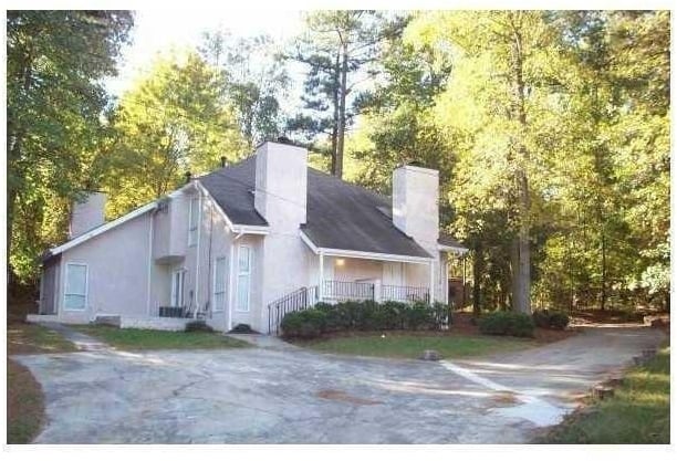 5582 Estates Court - Photo 0