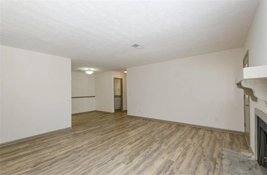 730 Franklin Gateway Se - Photo 3