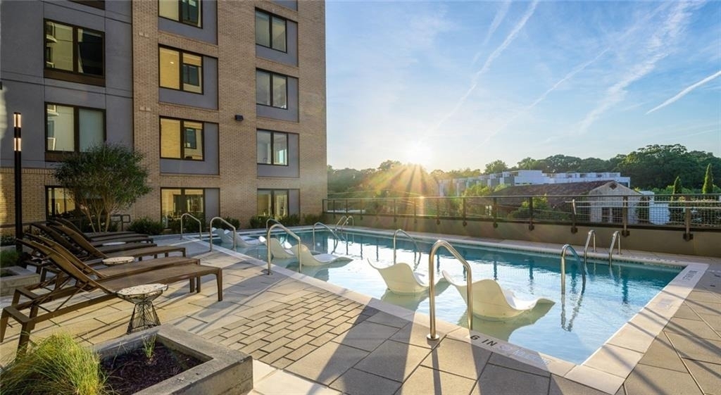 400 Bishop Street Nw - Photo 0