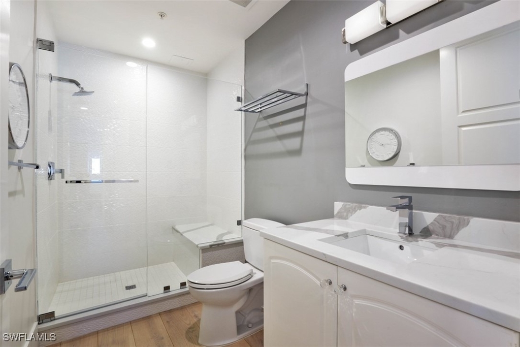 900 5th Avenue S - Photo 9