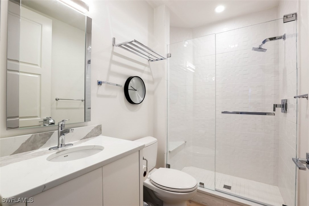 900 5th Avenue S - Photo 12