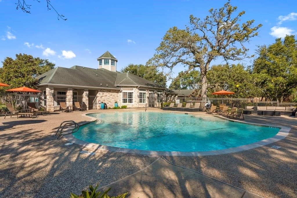 3101 Vista Drive - Photo 1