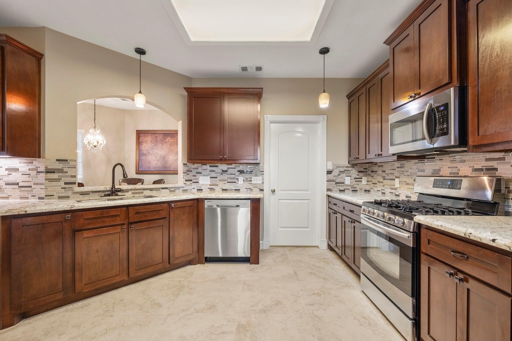 6830 Jasmine Place Street - Photo 11