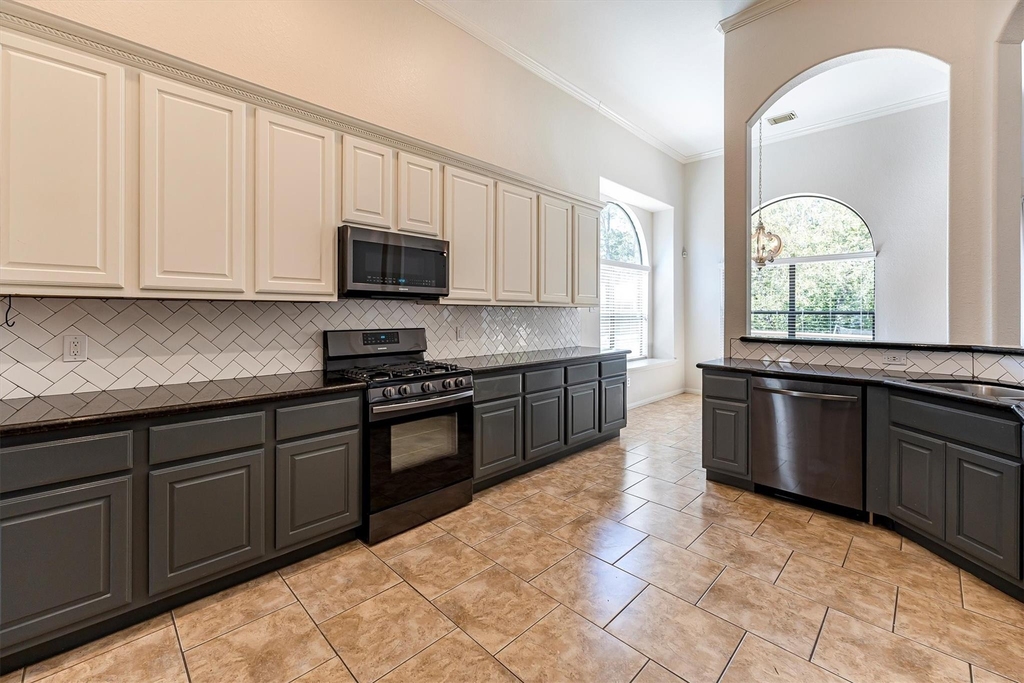 3517 Oak Landing - Photo 11