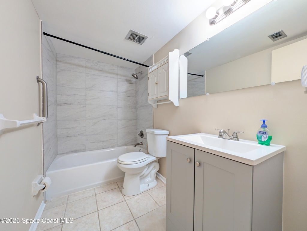 190 E Olmstead Drive - Photo 9