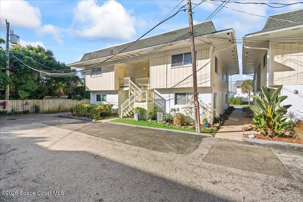 419 Ocean Avenue - Photo 3