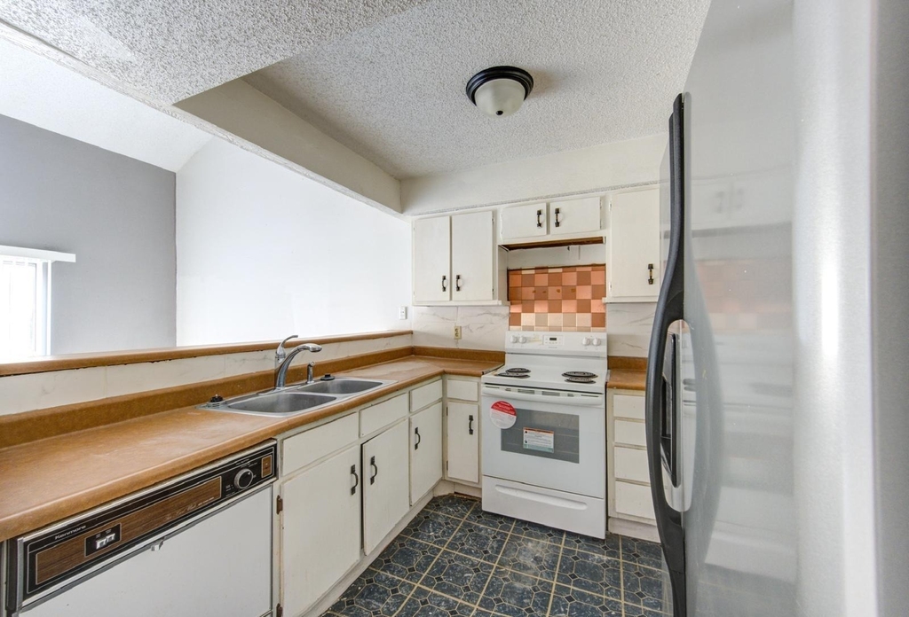 13004 Greenway Chase Court - Photo 6