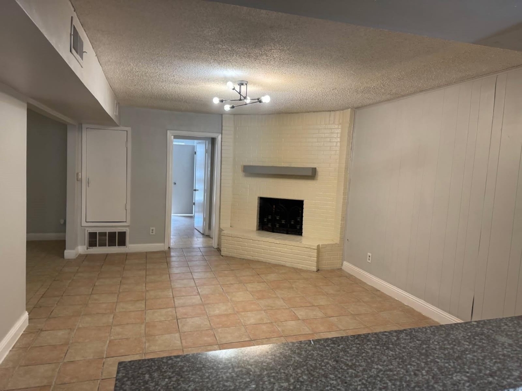 9507 Braeburn Glen Boulevard - Photo 8