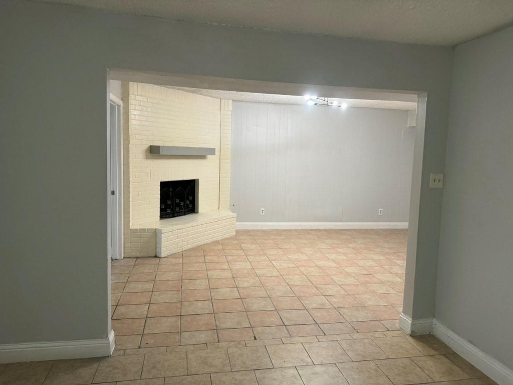 9507 Braeburn Glen Boulevard - Photo 7