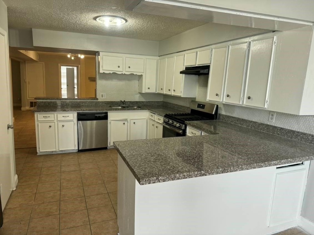 9507 Braeburn Glen Boulevard - Photo 13
