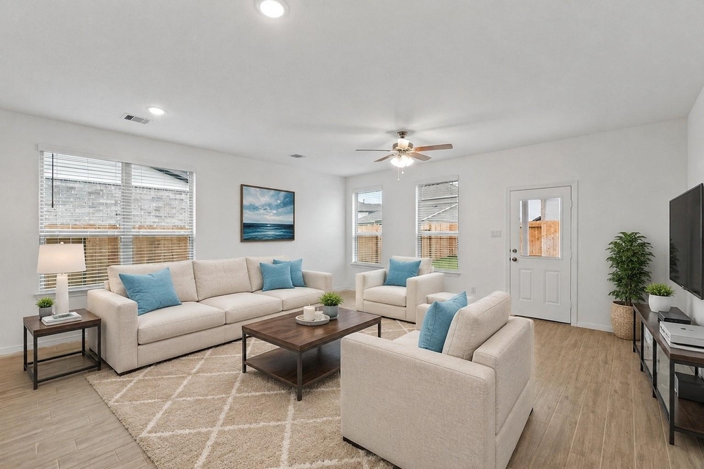 23018 Forebear Drive - Photo 9
