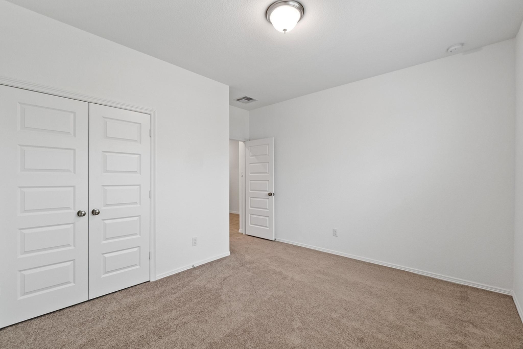 23018 Forebear Drive - Photo 18
