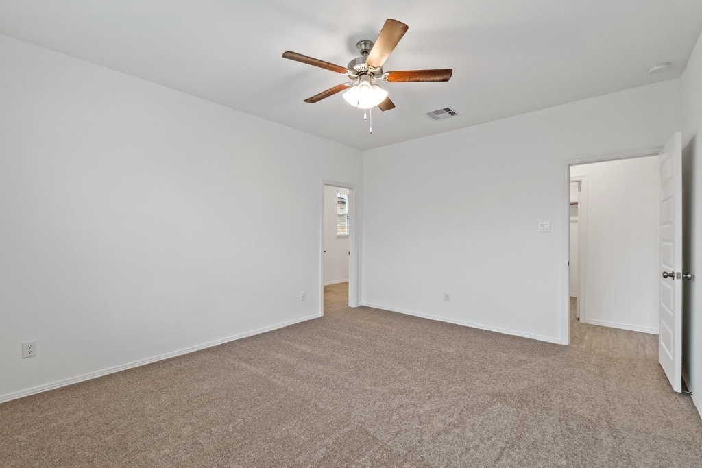 23018 Forebear Drive - Photo 12