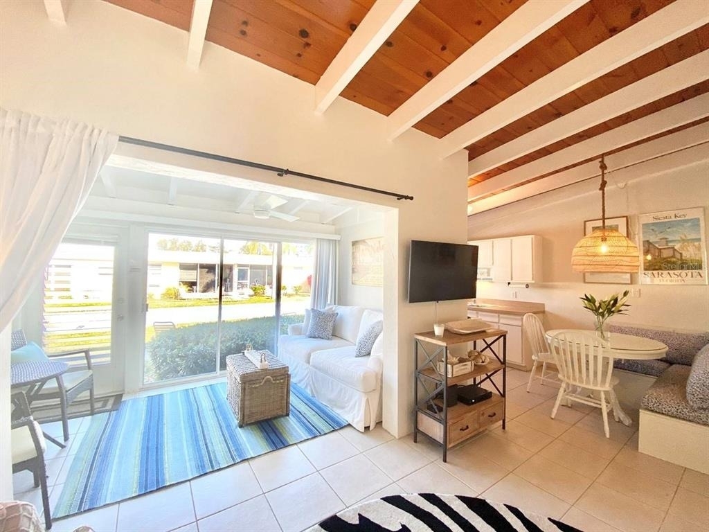 6006 Midnight Pass Road - Photo 2