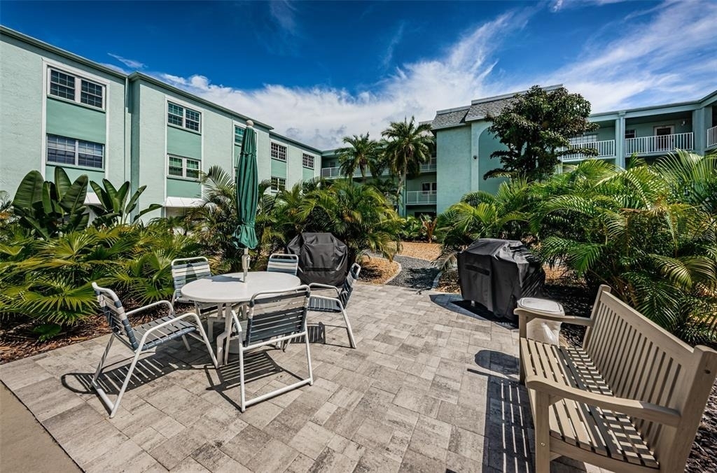 1706 Belleair Forest Drive - Photo 27