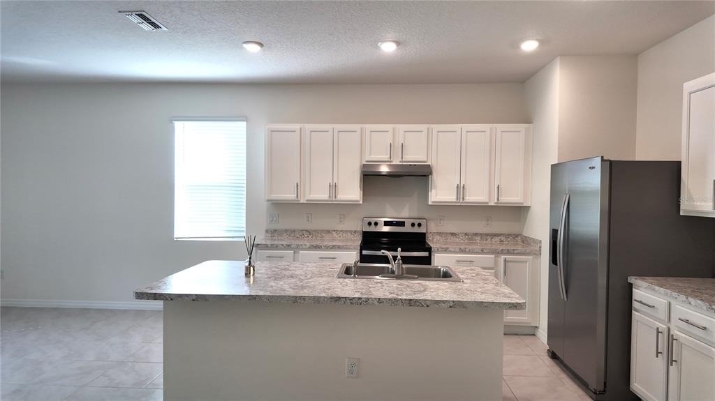 1241 Yellow Finch Drive - Photo 5